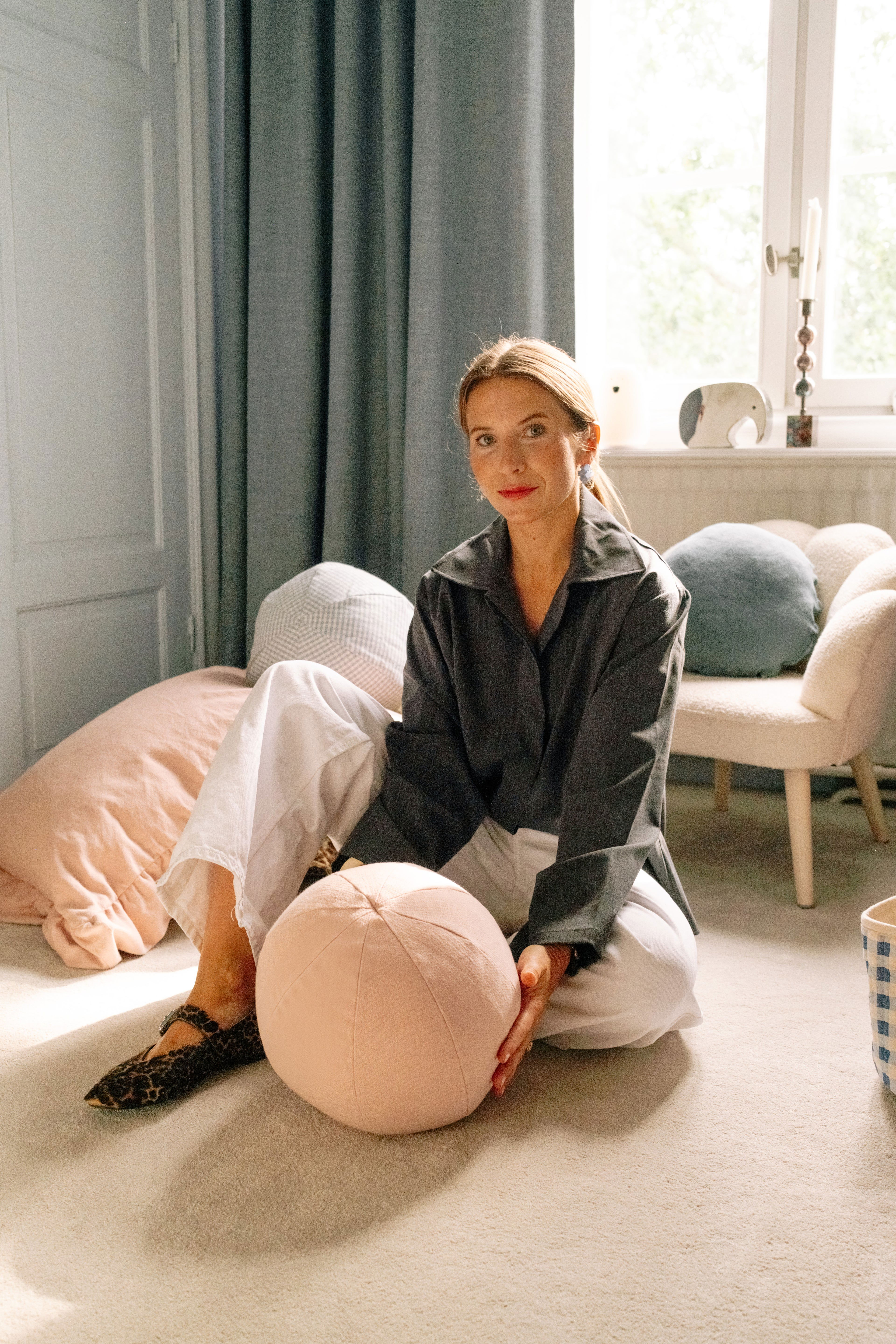 Expression at Home with Henrietta Fromholtz