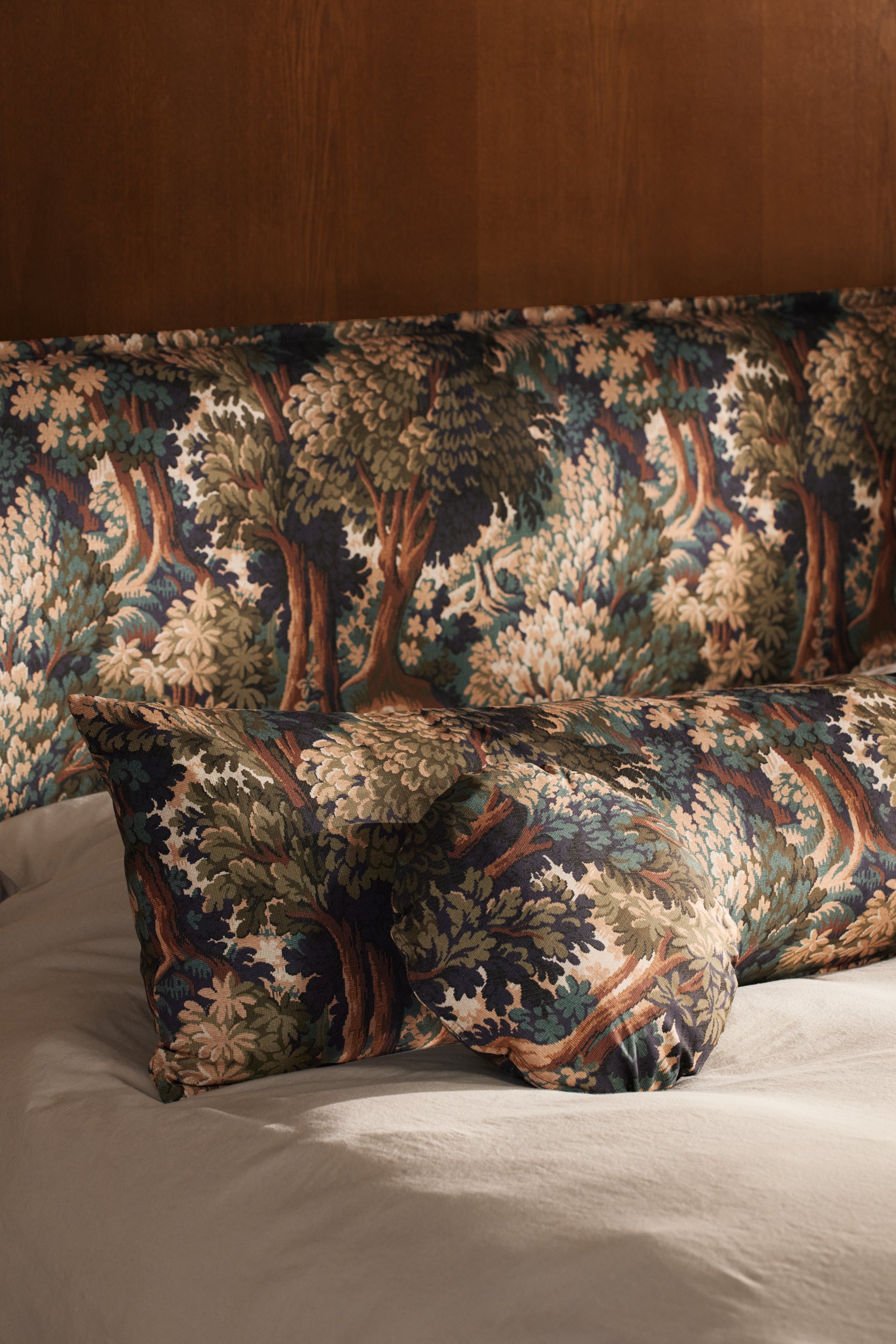 Cushion cover, double hotel 