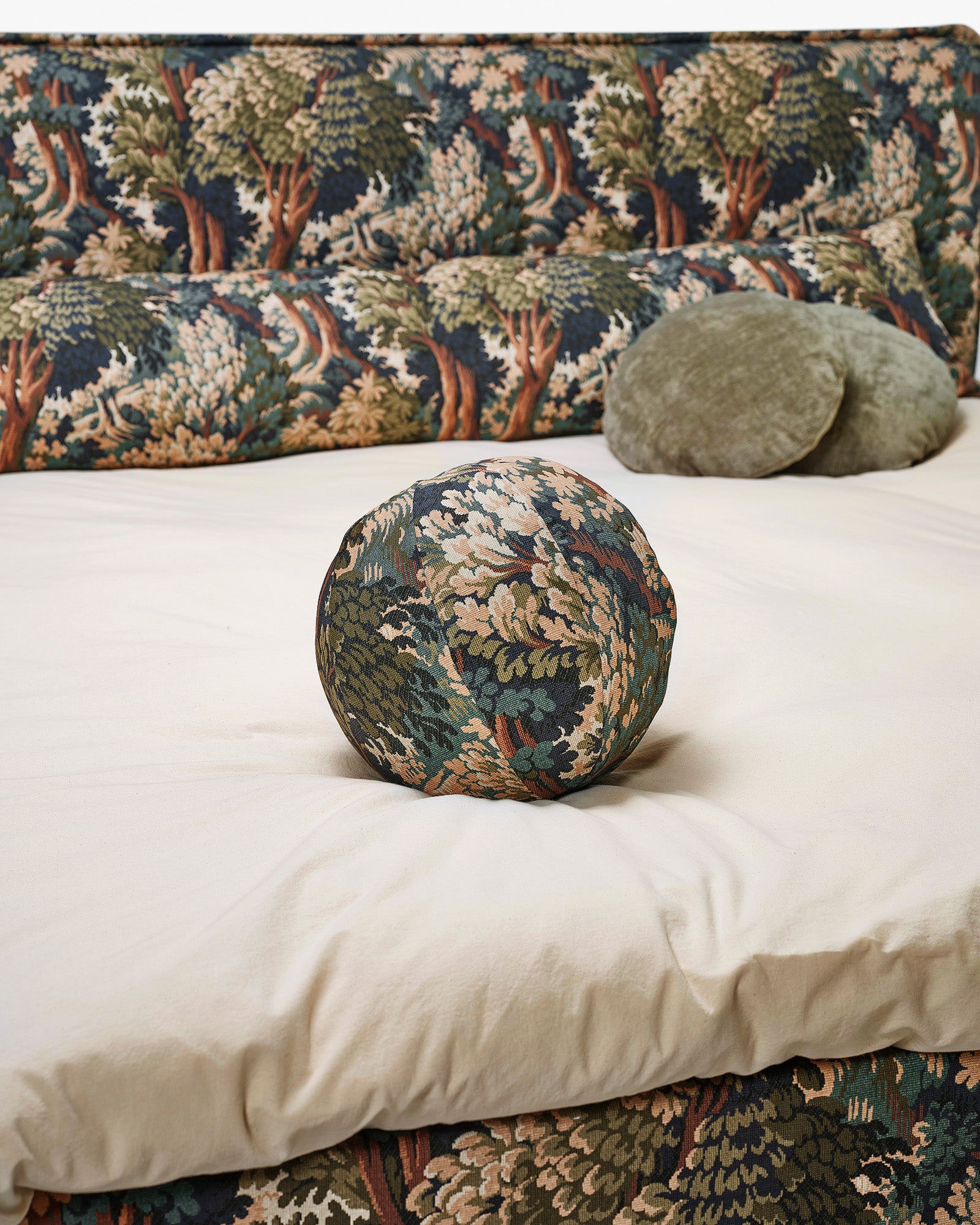 Cushion cover, sphere